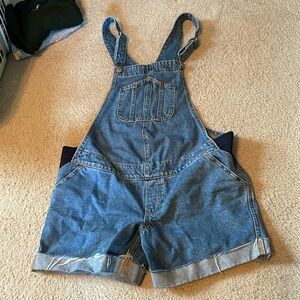 Old navy maternity jean overall shorts